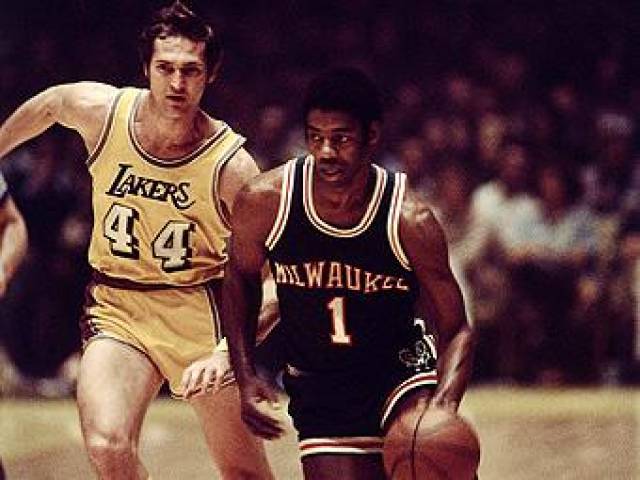 围更加团结 围更加团结